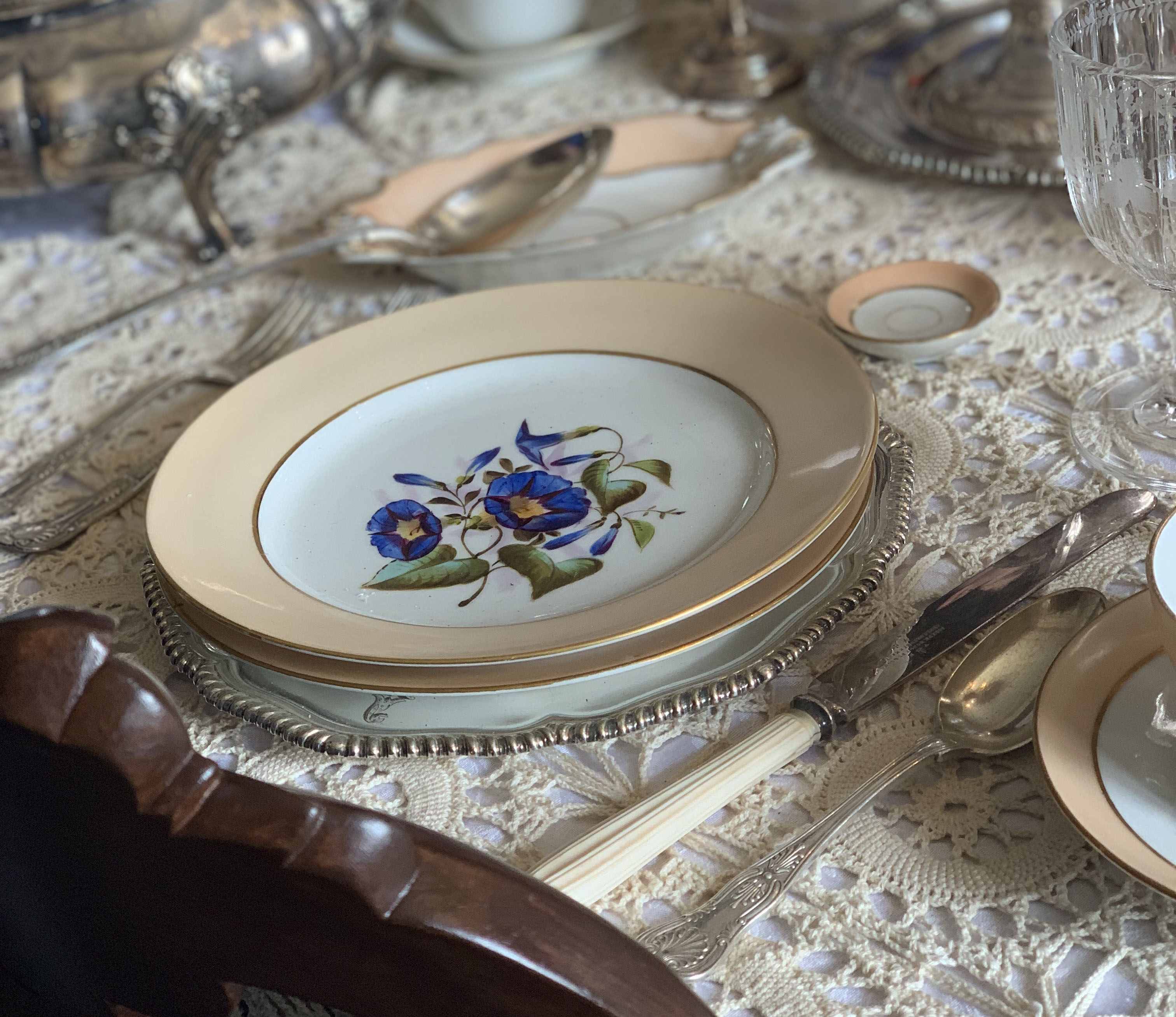 Ward Hall Place Setting